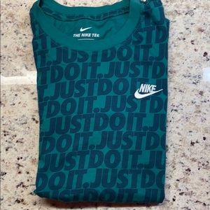 Nike T shirt size s men’s